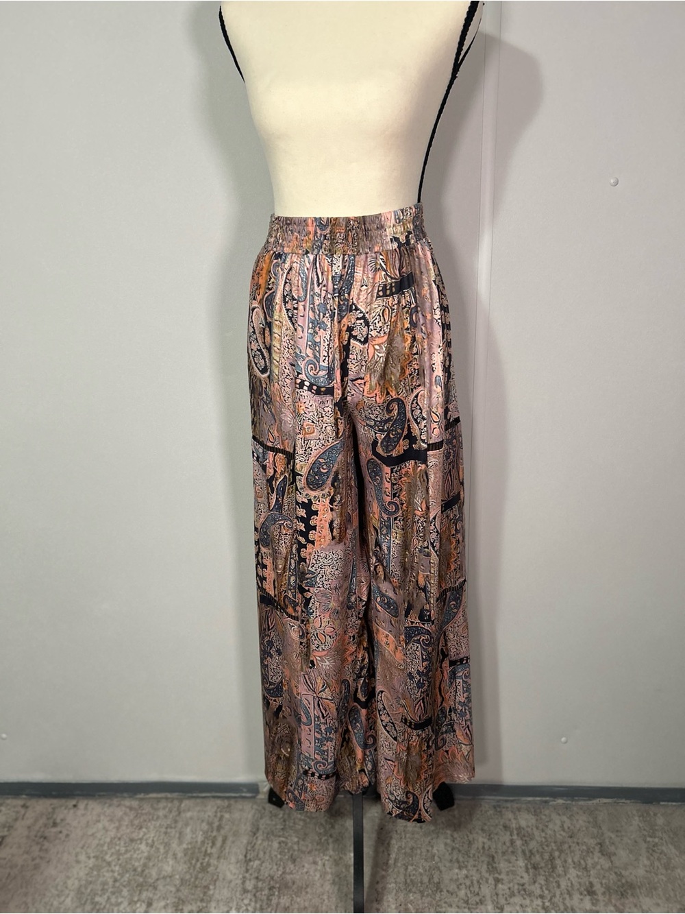Paisley Print Wide-Leg Pants - Peach Multi